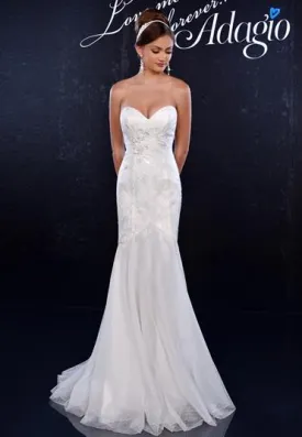 Adagio Bridal 9146 size 8 Long Fitted Lace Bridal Gown Mermaid Wedding Dress Fitted Lace Bridal Gown Ivory