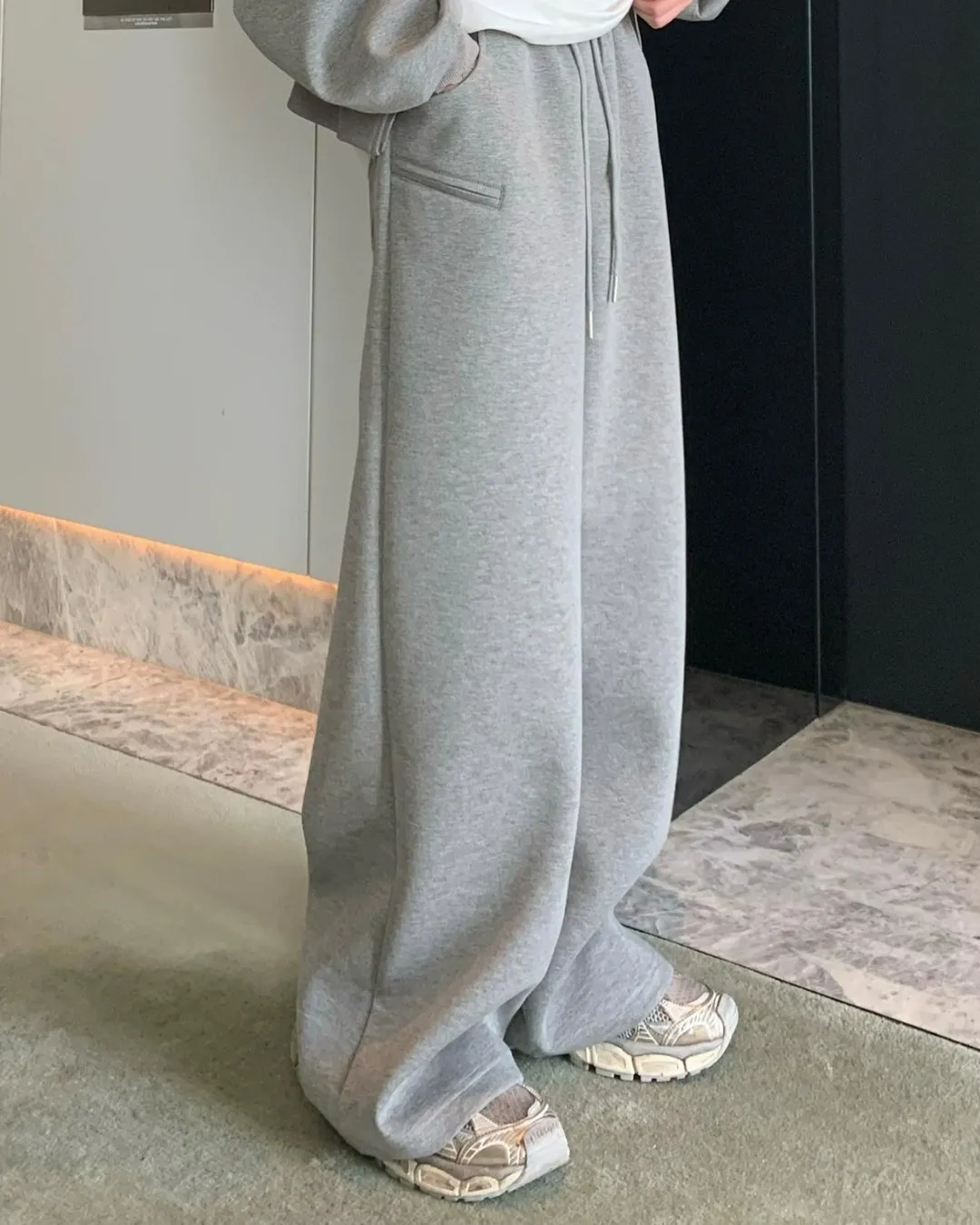 Over Food Zip Up CBJ0035
