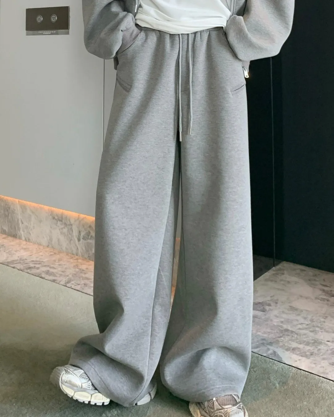 Over Food Zip Up CBJ0035