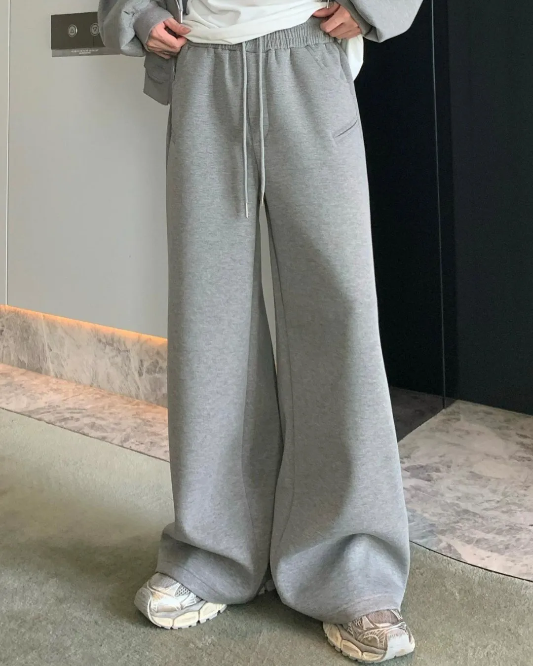 Over Food Zip Up CBJ0035