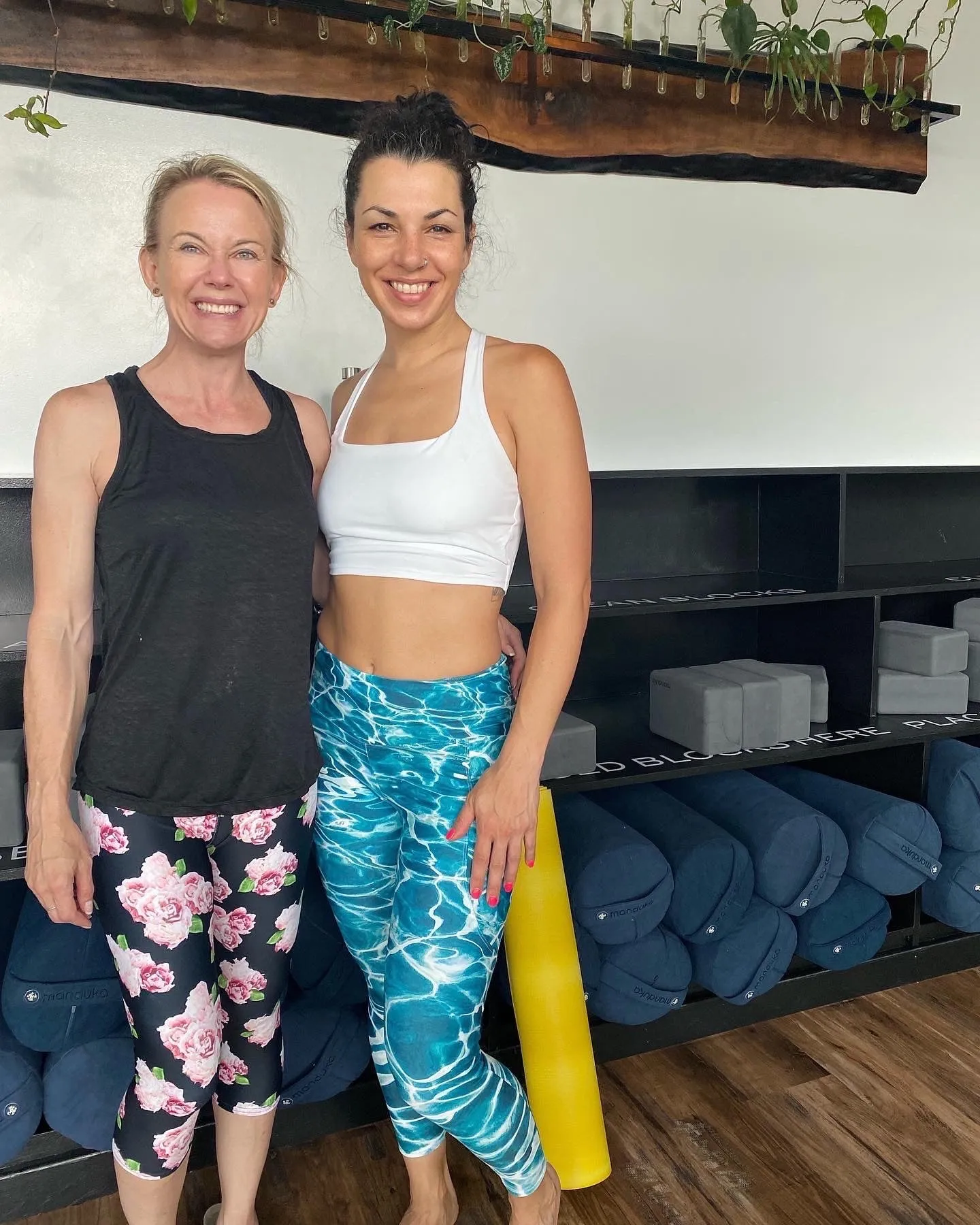 Side-pocket Leggings-Pool